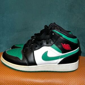 Nike Air Jordan 1 Mid Pine Green/Black/White Men's size 6 good condition